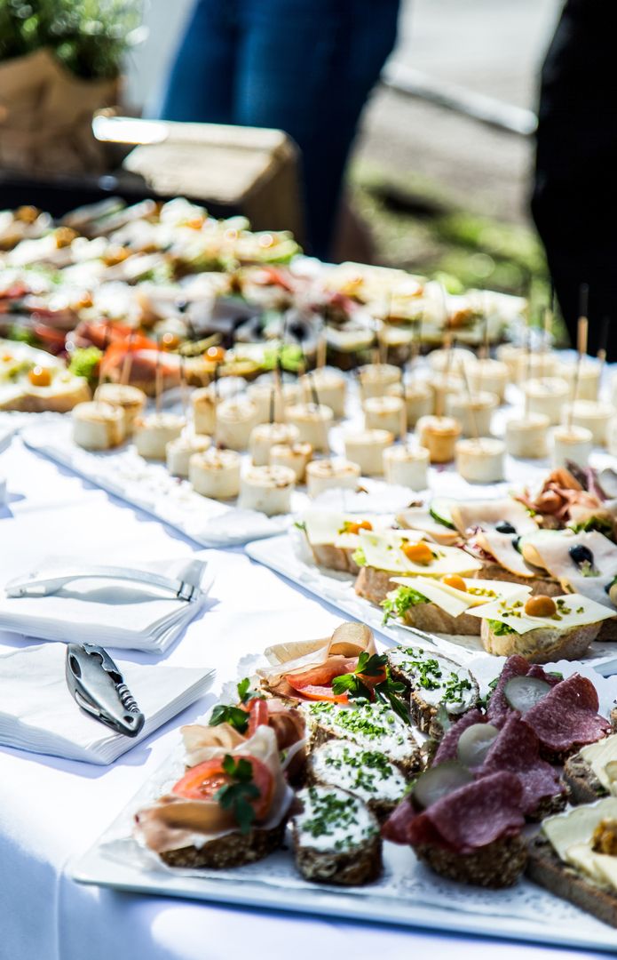 Catering Buffet mit kleinen Canapes